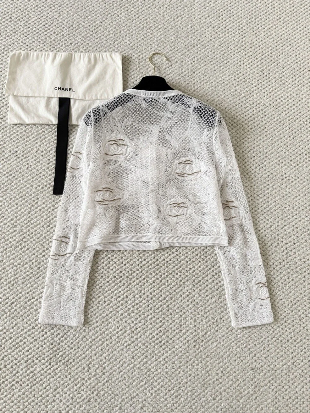 Chanel White Lace Cropped Knitting Cardigan Sweater